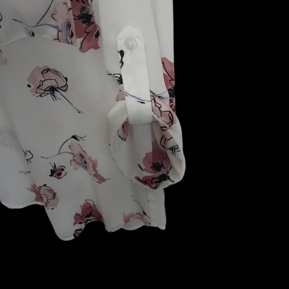 IZ Byer Blouse - Picture 4 of 5